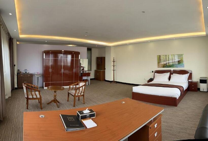 سوییت اجرایی, 2000 Hotel Downtown Kigali