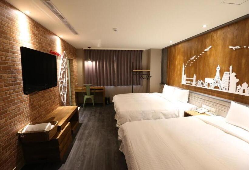 اتاق کلاسیک چهارنفره, Central