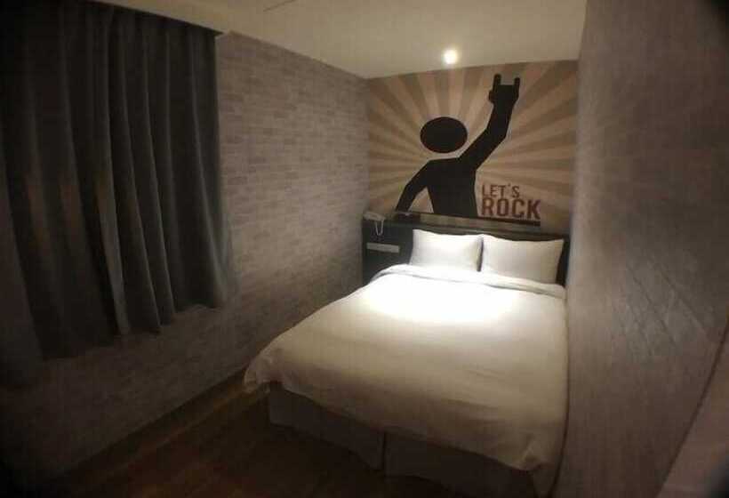 اتاق استاندارد, Central