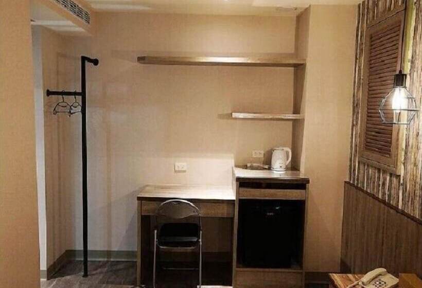 اتاق استاندارد, Central