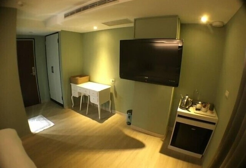 اتاق استاندارد, Central