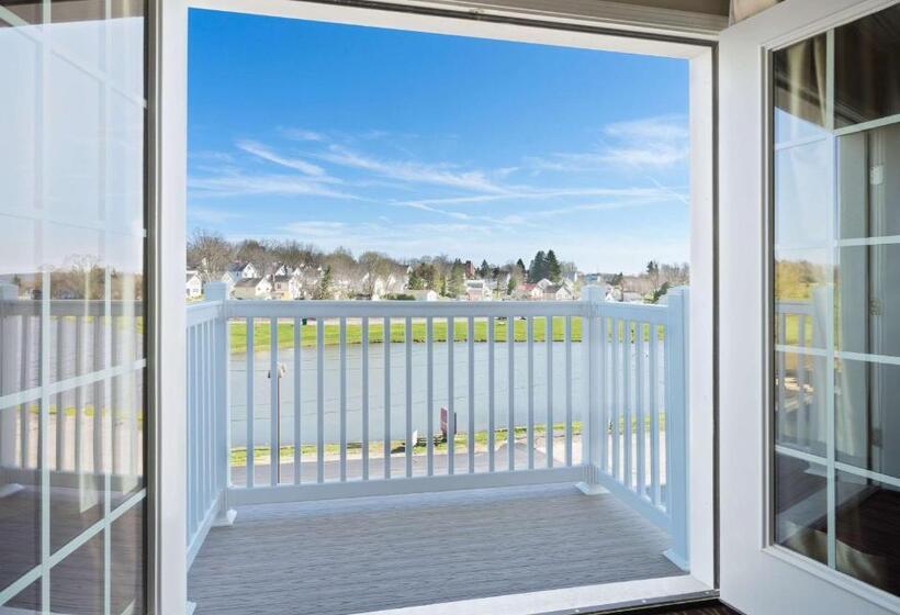 스위트 킹사이즈 침대, Comfort Suites Dubois