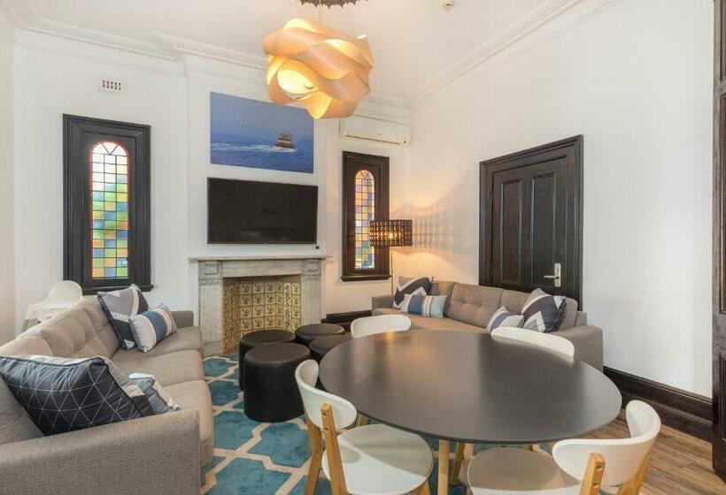 اتاق اکونومی یک تخته, Dalziel Lodge