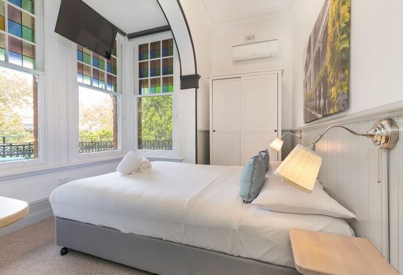 اتاق استاندارد با سرویس بهداشتی مشترک, Dalziel Lodge