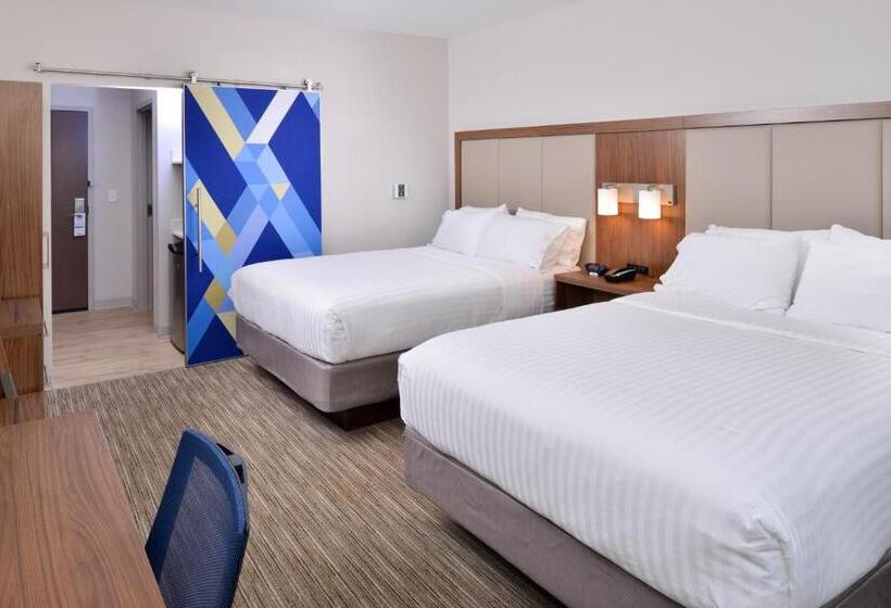 חדר סטנדרט מותאם לאדם עם מוגבלויות, Holiday Inn Express & Suites Madison, An Ihg