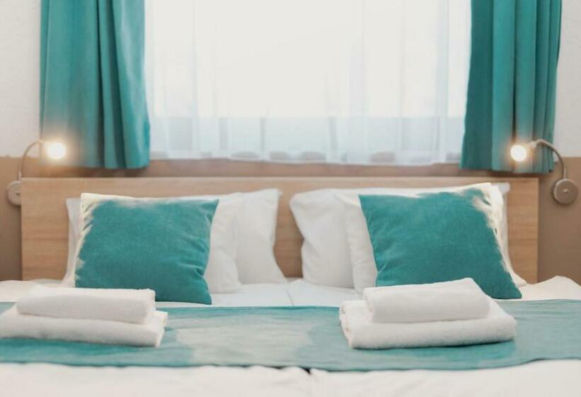 اتاق سوپریور, Homoky S Bestline