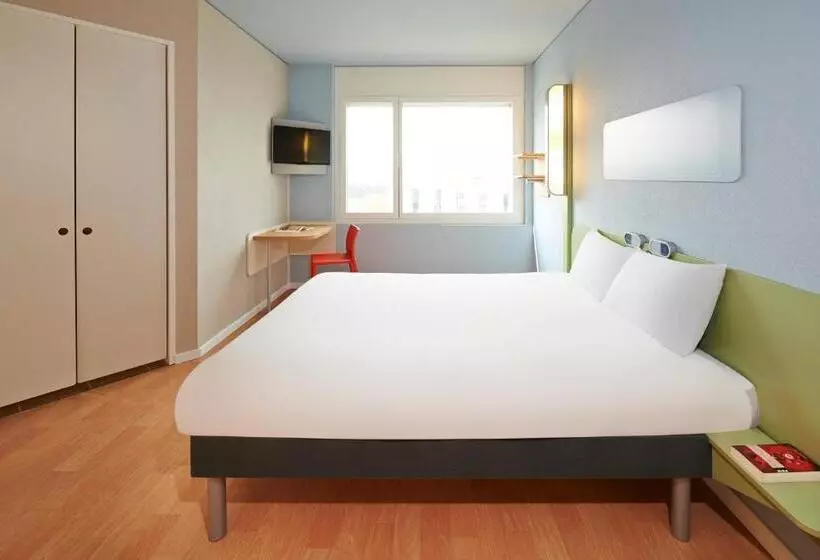 身障者適用スタンダードルーム, Ibis Budget Basel City