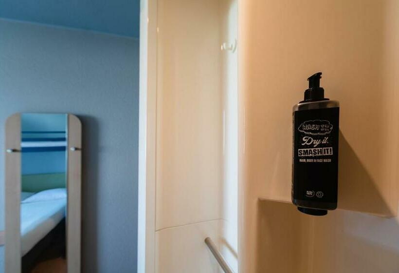 Номер Стандарт Трехместный, Ibis Budget Lyon Villeurbanne