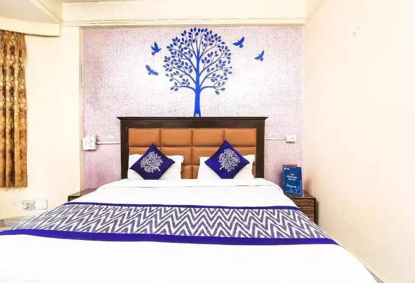 デラックストリプルルーム, Oyo Rooms Bada Chauraha Civil Lines