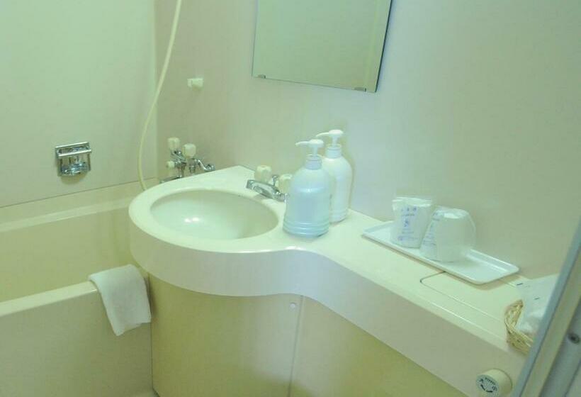 Номер Стандарт Вид на Море, Saharin