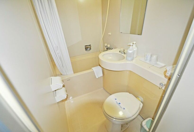 Номер Стандарт Вид на Море, Saharin