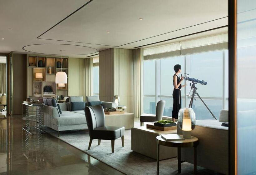 带大床的行政房间, Shenzhen Marriott Hotel Nanshan