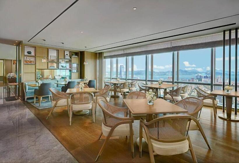 带大床的行政房间, Shenzhen Marriott Hotel Nanshan