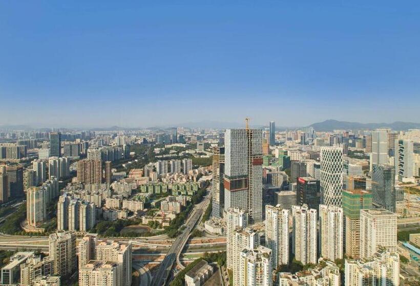 带大床的豪华间, Shenzhen Marriott Hotel Nanshan