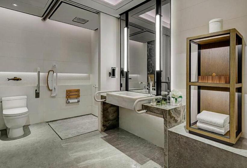 带大床的豪华间, Shenzhen Marriott Hotel Nanshan