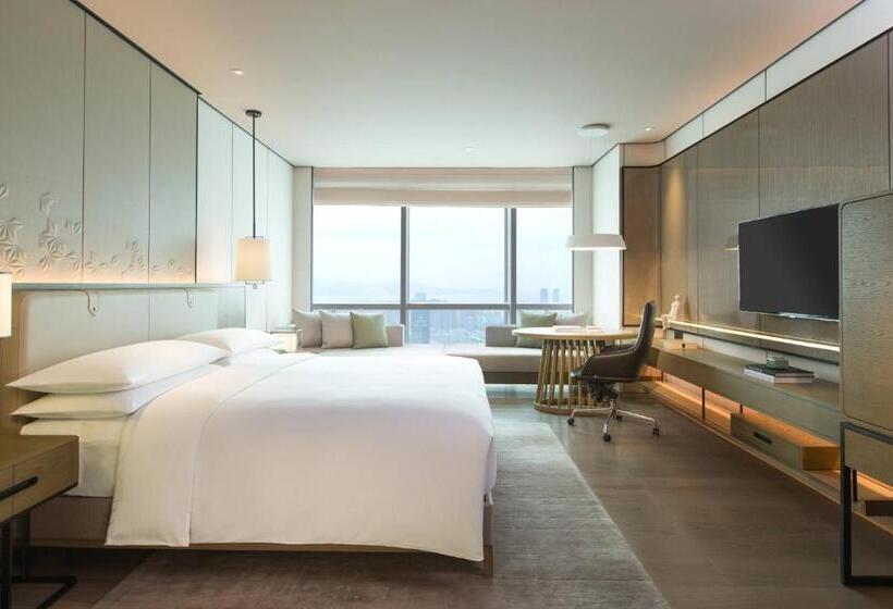 キングサイズベッドのデラックスルーム, Shenzhen Marriott Hotel Nanshan