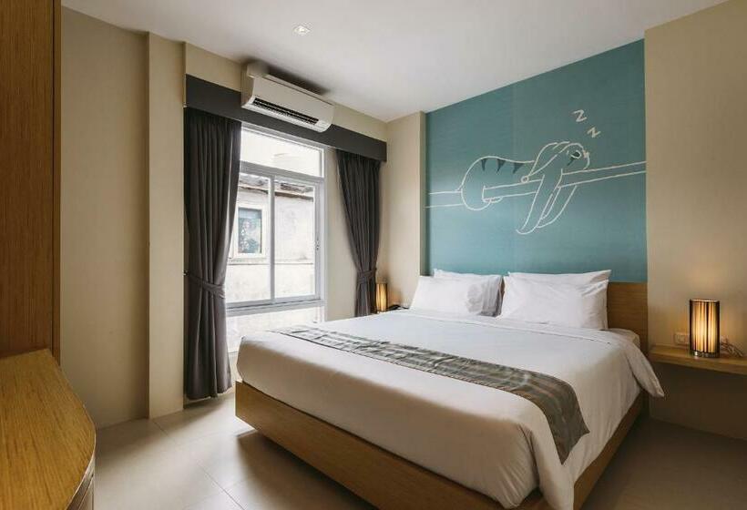 חדר סופריור, Tiras Patong Beach