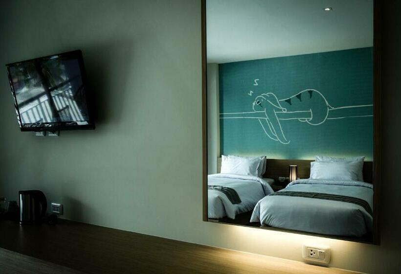 חדר דלוקס, Tiras Patong Beach