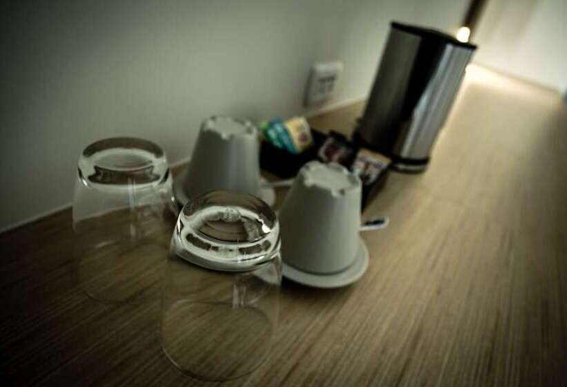 חדר סופריור, Tiras Patong Beach