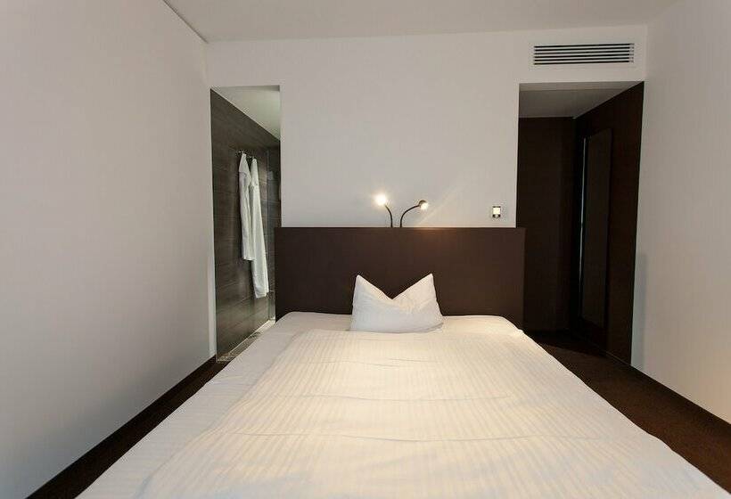 Номер Стандарт, Tobbaccon