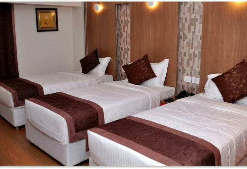 스탠다드 트리플 룸, Tolip Inn Maadi