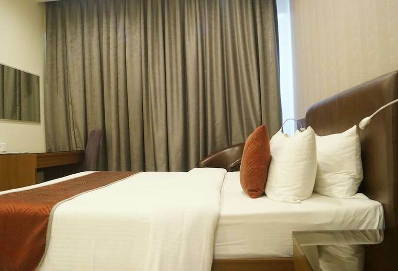 سوییت لوکس, V7