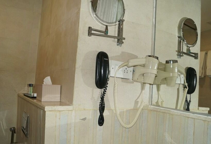 سوییت لوکس, V7