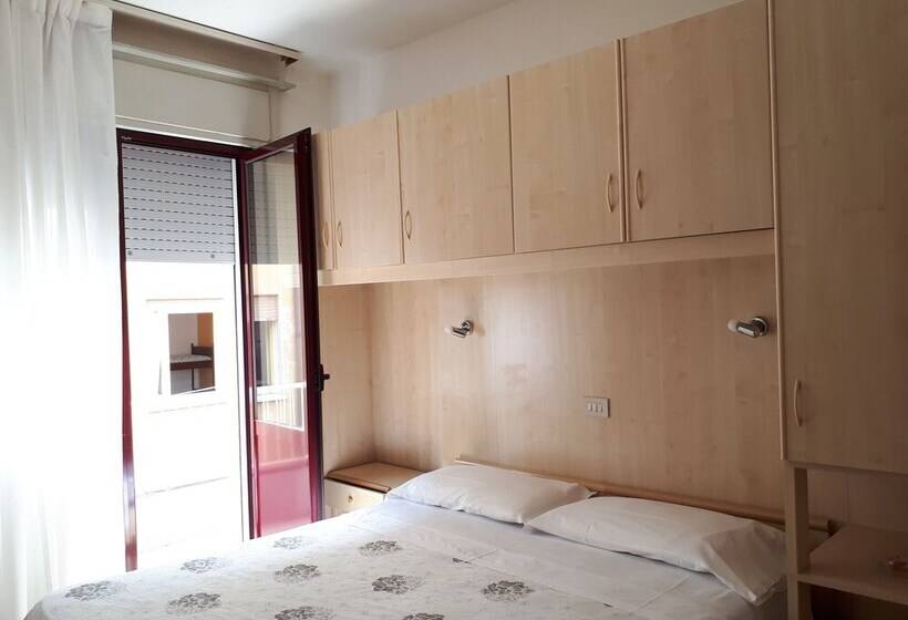 חדר סטנדרט לשלושה, Villa Dina