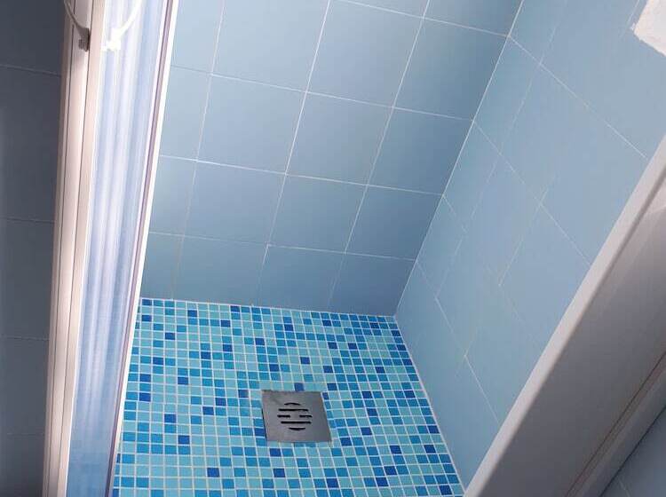 חדר סטנדרט לארבעה, Villa Dina