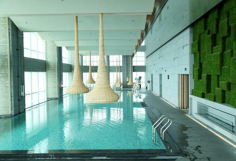 带大床的行政房间, Shenzhen Marriott Hotel Nanshan