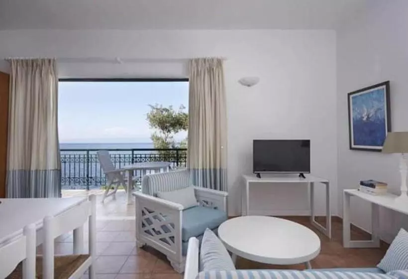 オーシャンビューの２ベッドルームデラックスアパート, Anassa Mare Villas & Residences