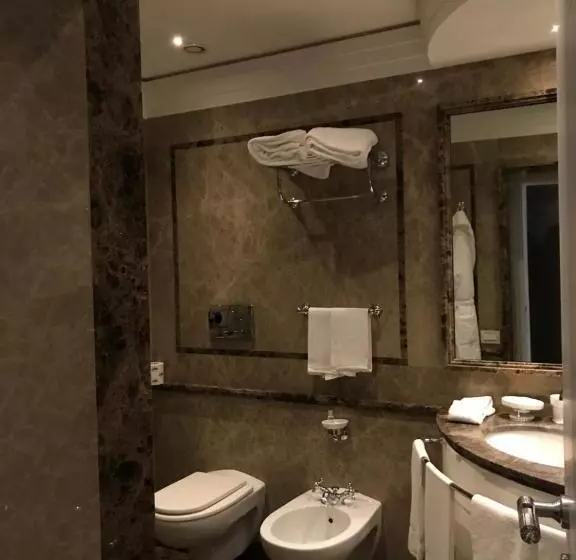 سوئیت دولوکس با چشم‌انداز, Canaletto Luxury Suites San Marco Luxury