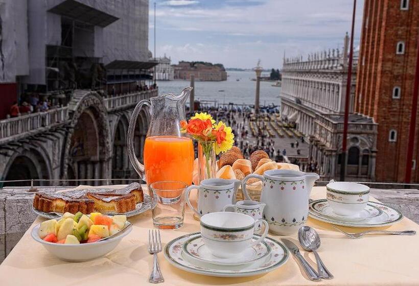 سوئیت با چشم‌انداز, Canaletto Luxury Suites San Marco Luxury