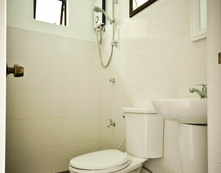 غرفة قياسية مزوَّدة بشُرفة, Cleon Villas Pension