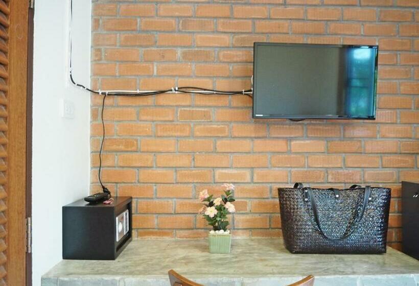 חדר סופריור עם מרפסת, Canal Resort