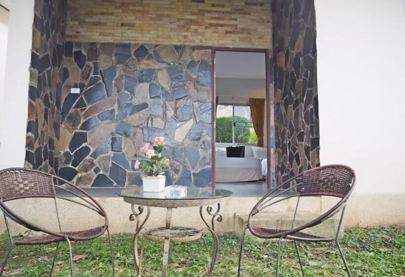 ファミリールーム, Canal Resort