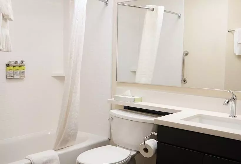Sviitti Liikuntarajoitteisille, Candlewood Suites Bay City, An Ihg