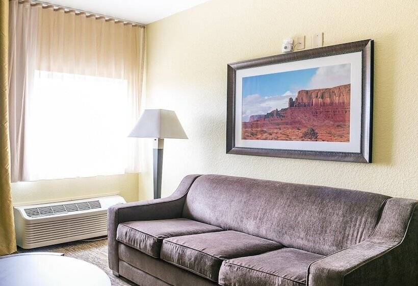 身障者適用スイートルーム, Candlewood Suites Bay City, An Ihg