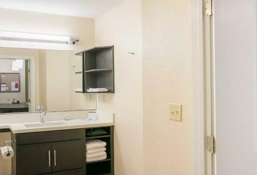 Standard-huone, Candlewood Suites Bay City, An Ihg