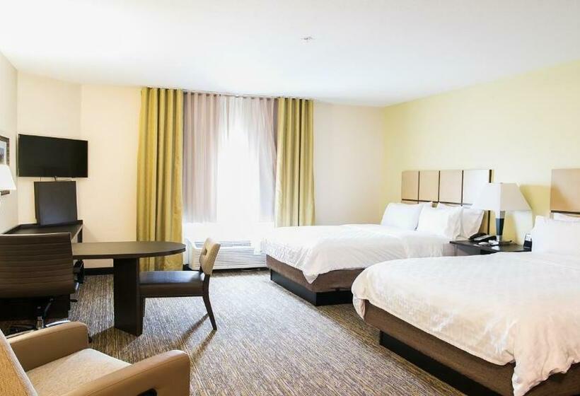 Студия Стандарт, Candlewood Suites Bay City, An Ihg