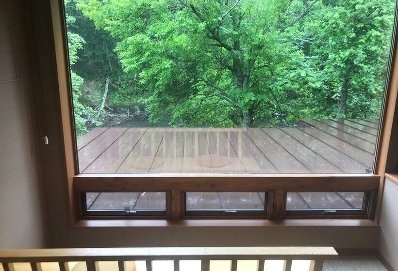 Deluxe room with river view, La Vista Akangawa