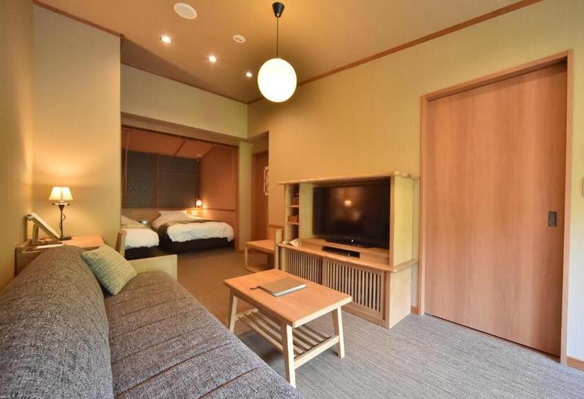 Deluxe room with river view, La Vista Akangawa