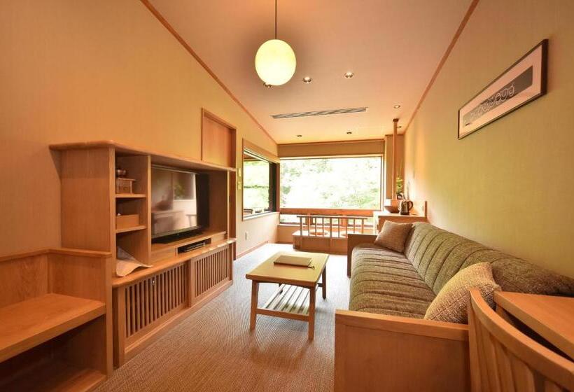 Deluxe room with river view, La Vista Akangawa