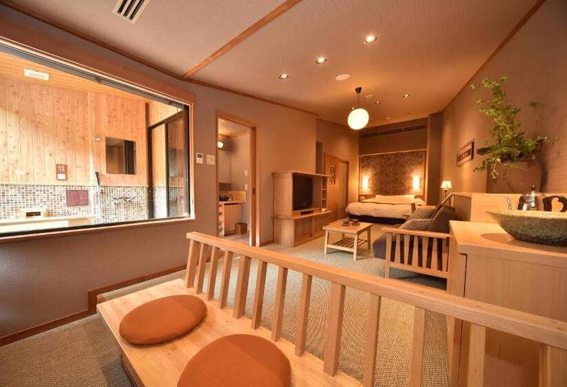 Deluxe room with river view, La Vista Akangawa