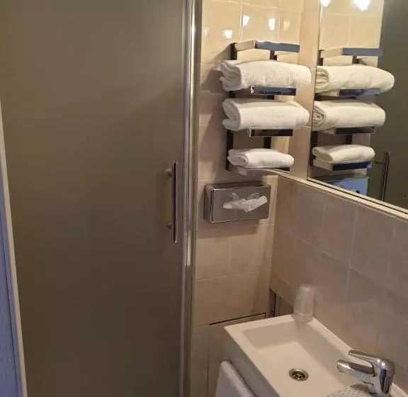 Camera Standard Bagno Condiviso, Le Splendid