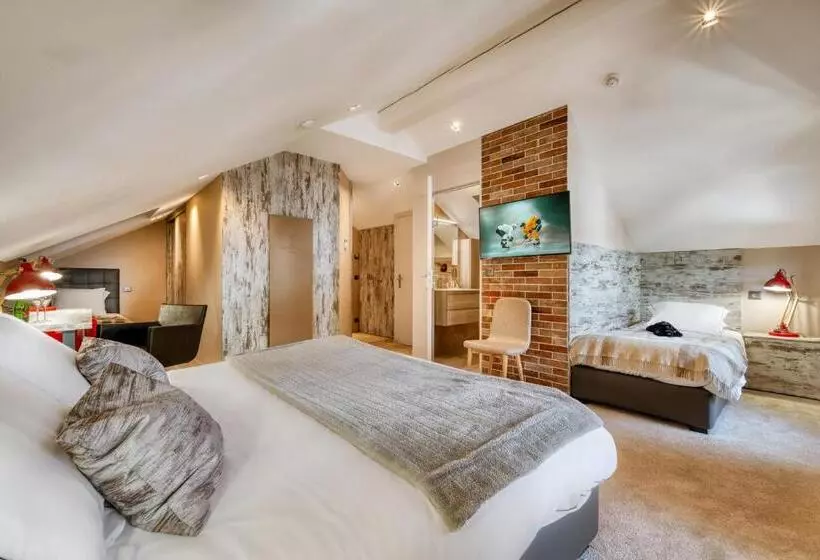Deluxe Quadruple Room, Le Tremplin