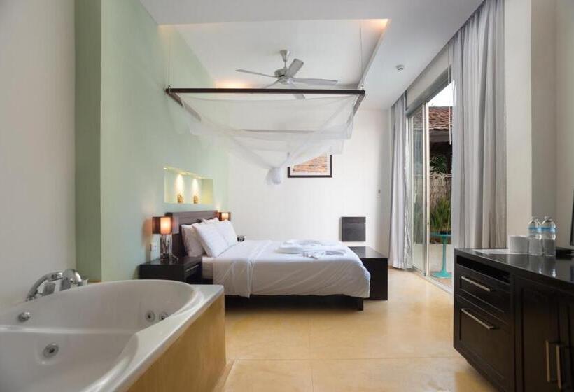 プールビュースイート, Mandalai