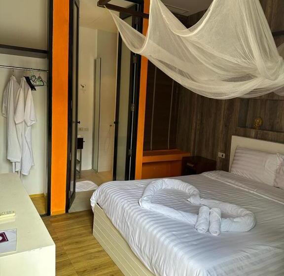 デラックスルーム, Mandalai