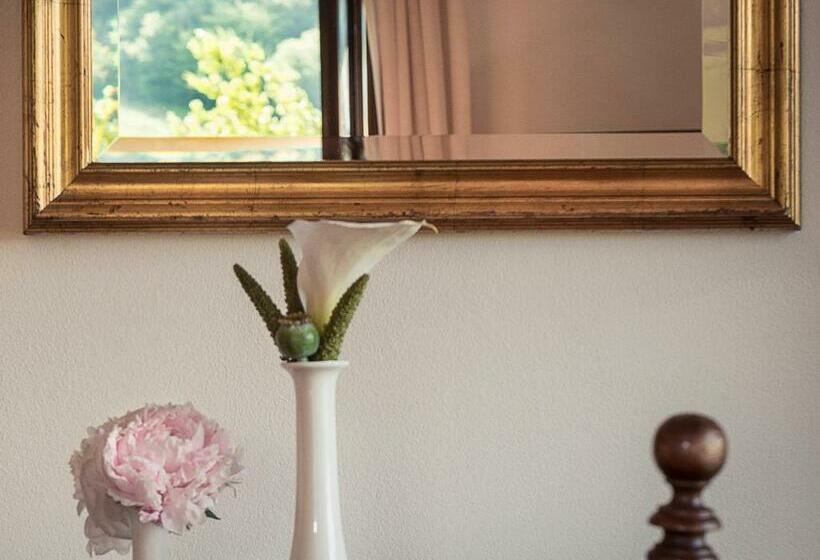 غرفة إقتصادية, Villa Montegranelli