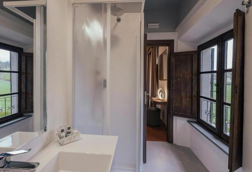 غرفة إقتصادية, Villa Montegranelli